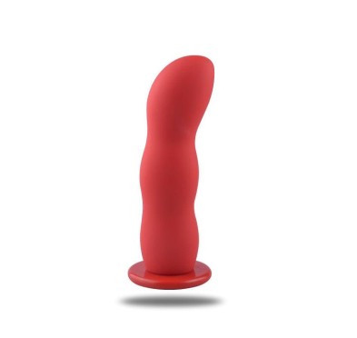 Czerwone kuszące dildo ze strap-on na szelkach